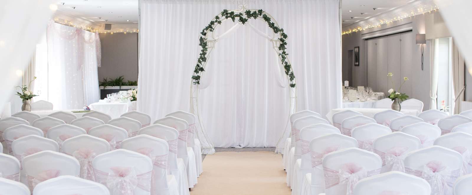 Wedding ceremony at The Devon Hotel 