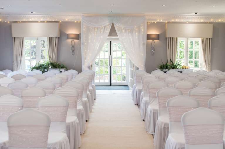 wedding ceremony in regency suite
