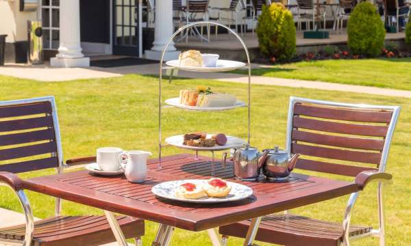 Devon Hotel Carriages Restaurant Dining Afternoon Tea Outdoors