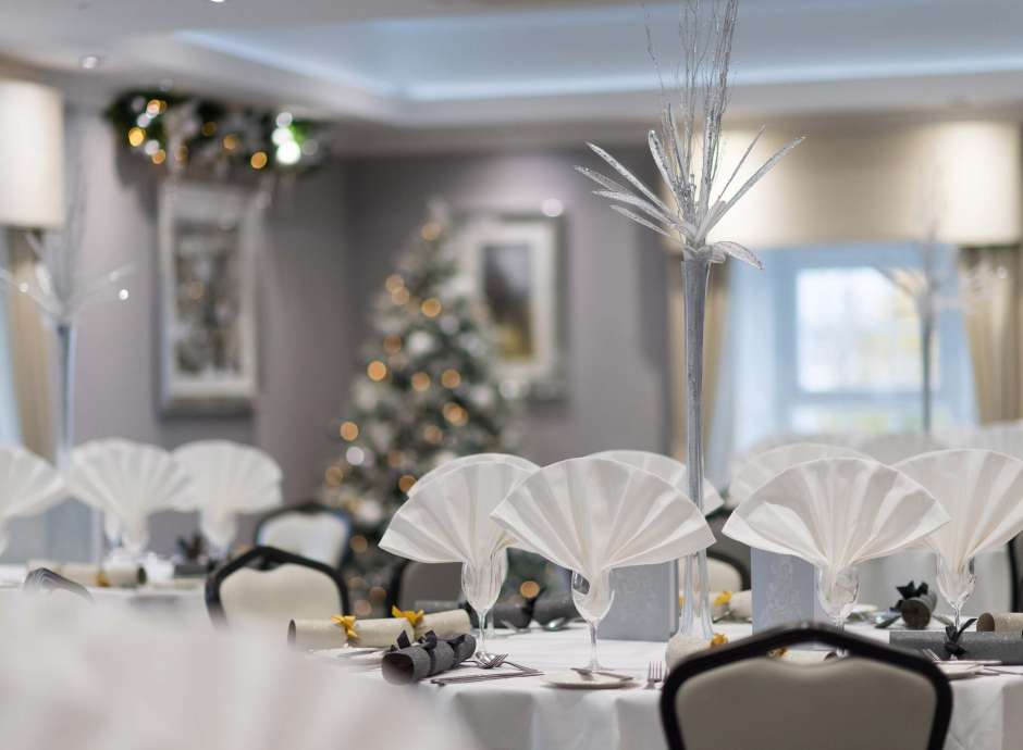 Devon Hotel Victoria Suite Decorated for Christmas